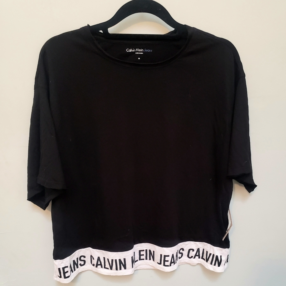 Calvin Klein Black Oversize Cropped Graphic Short Sleeve T-shirt Size M